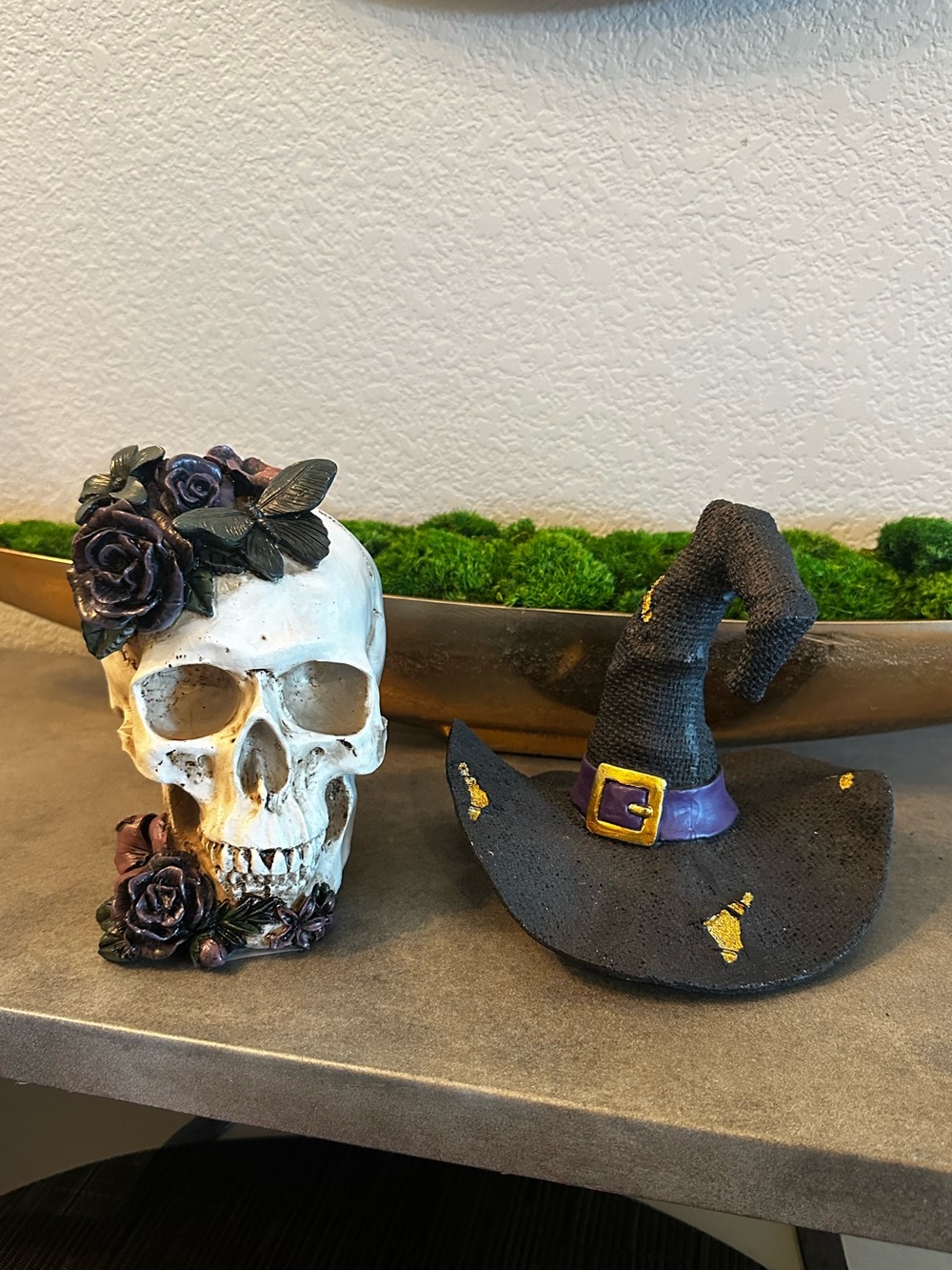 Michaels Skeleton and Witch Hat, EUC, Like New, Halloween, spooky, SET OF 2